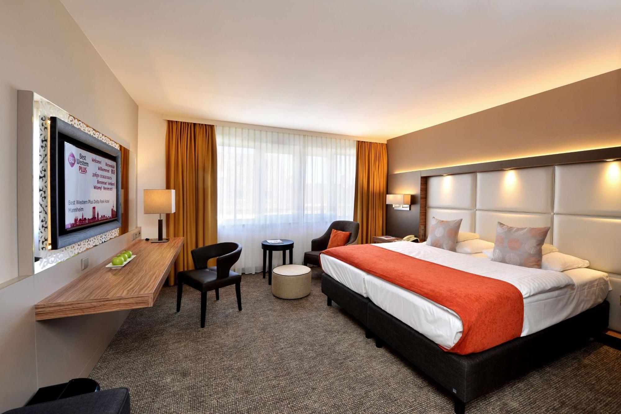 Best Western Plus Delta Park Hotel MHG Exteriör bild