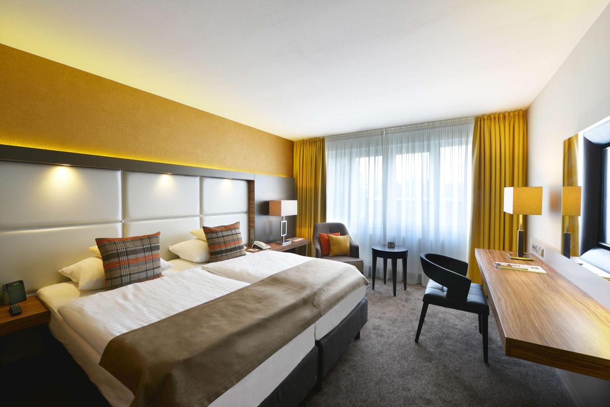 Best Western Plus Delta Park Hotel MHG Exteriör bild